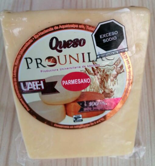 Queso parmesano artesanal de Leche de Vaca - Una delicia saludable hecha en México